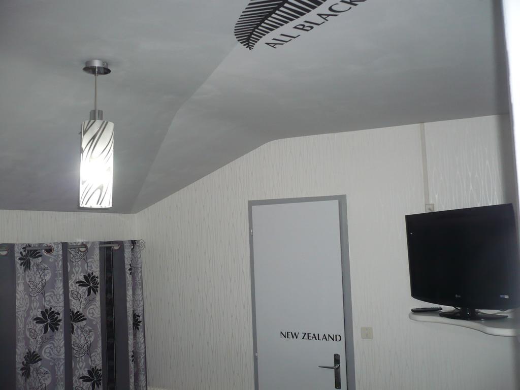 Hotel Bon Accueil Oyonnax Cameră foto
